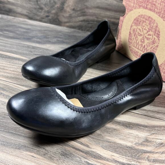 NIB Born Julianne 8M Black Leather Ballet Flats - Picture 3 of 11